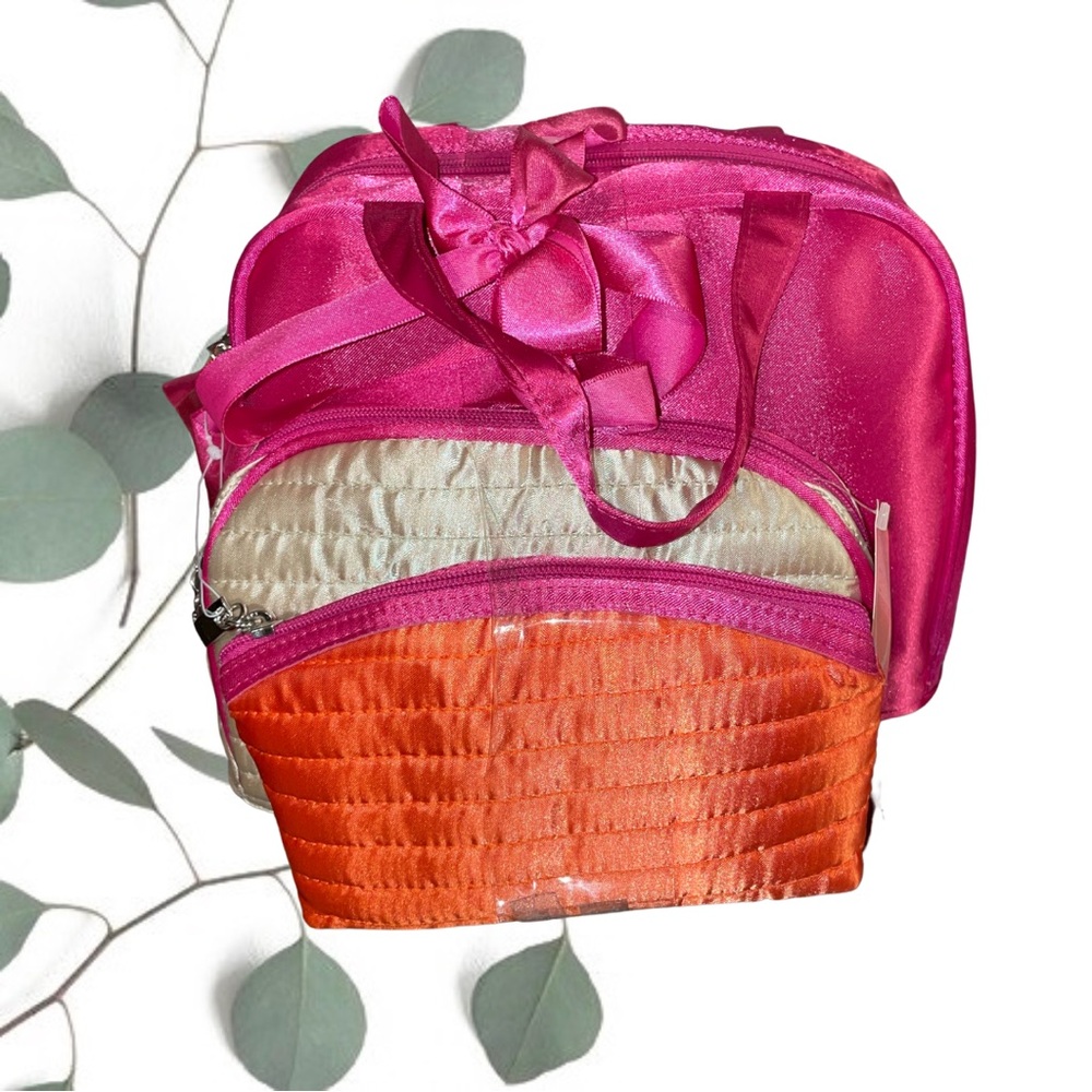 NWT 3-piece makeup bag set